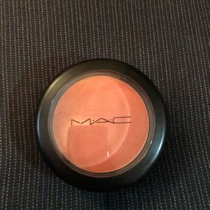 Mac blush-frost